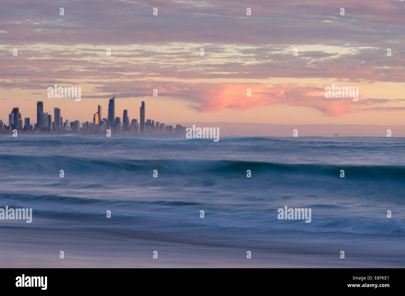 Burleigh, Gold Coast, Australia Sunrise sulla spiaggia Foto Stock