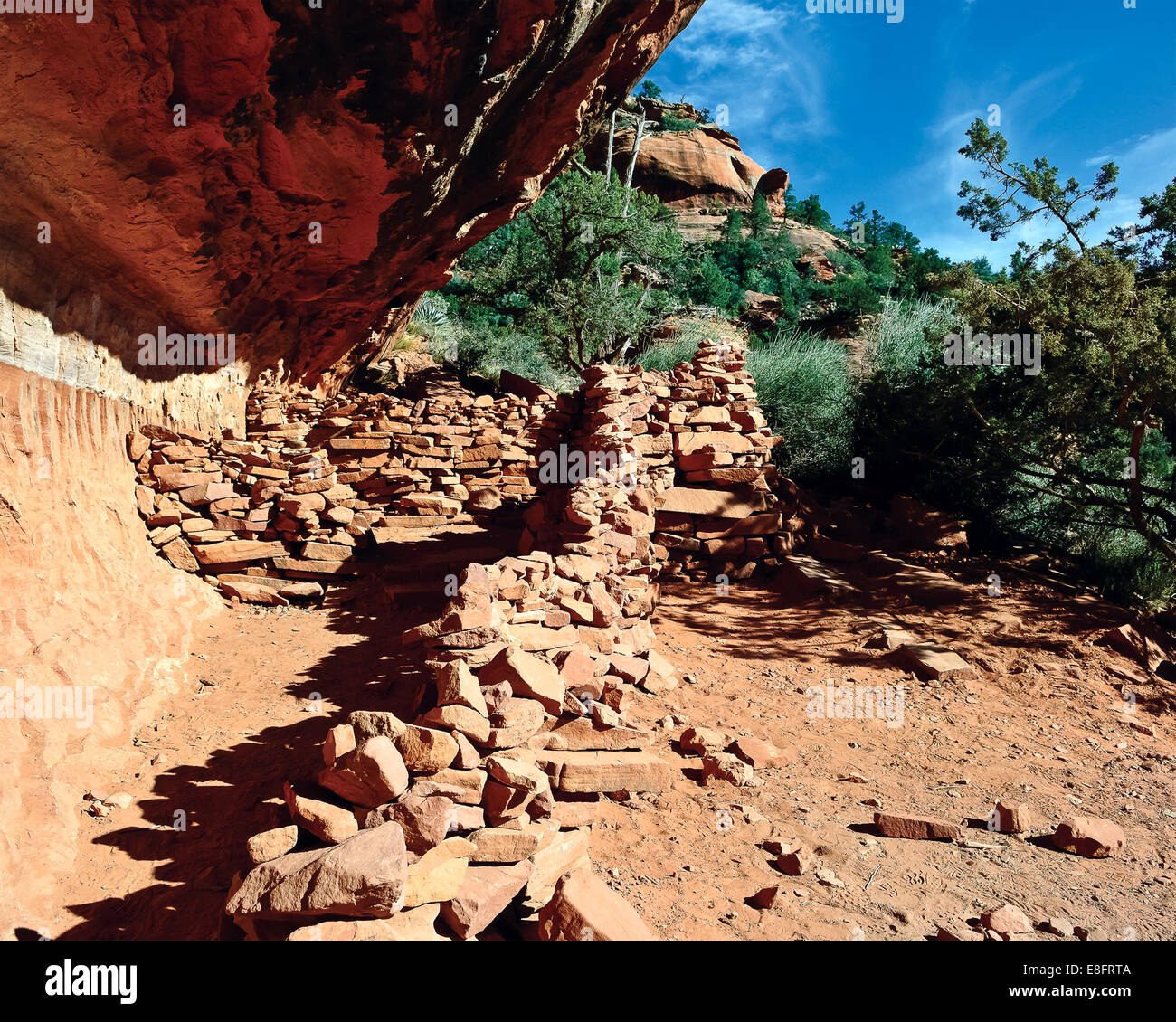Stati Uniti d'America, Arizona, Yavapai, Flagstaff, Boynton Pass Road, vista del faux rovine di Fay Canyon Foto Stock