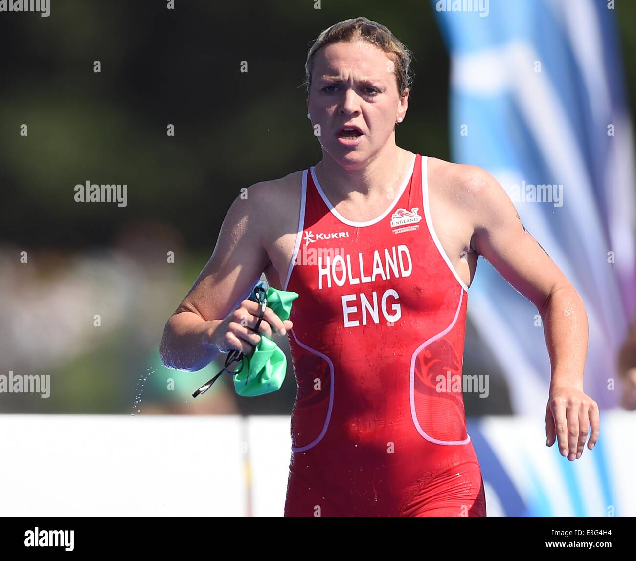 Vicky Holland (ITA). Il Triathlon. Strathclyde Country Park, Glasgow, Scotland, Regno Unito - 240714 - Glasgow 2014 Giochi del Commonwealth Foto Stock