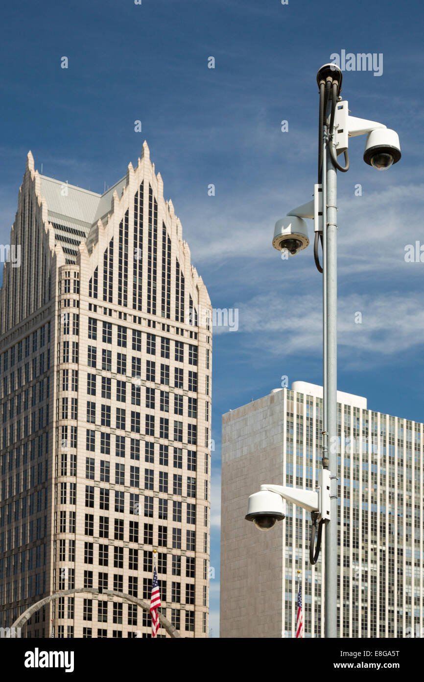 Detroit, Michigan - Le videocamere di sorveglianza in Hart Plaza nel centro di Detroit. Foto Stock