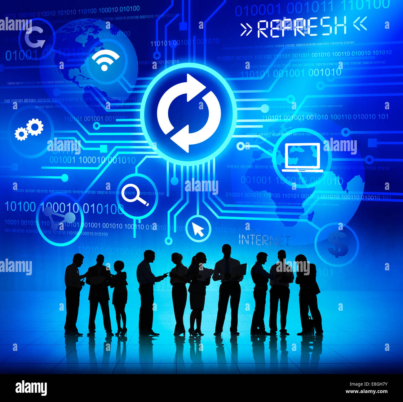 Sagome di uomini di affari che lavora con il concetto di Computer simboli sopra Foto Stock