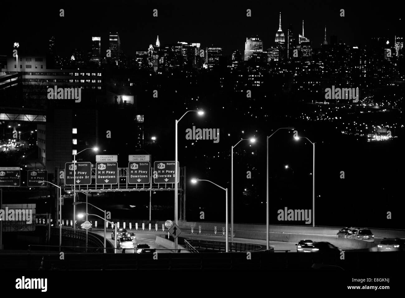 La città di New York, New York, Stati Uniti d'America lasciare o arrivare, questa città è la sola ragione. Foto Stock