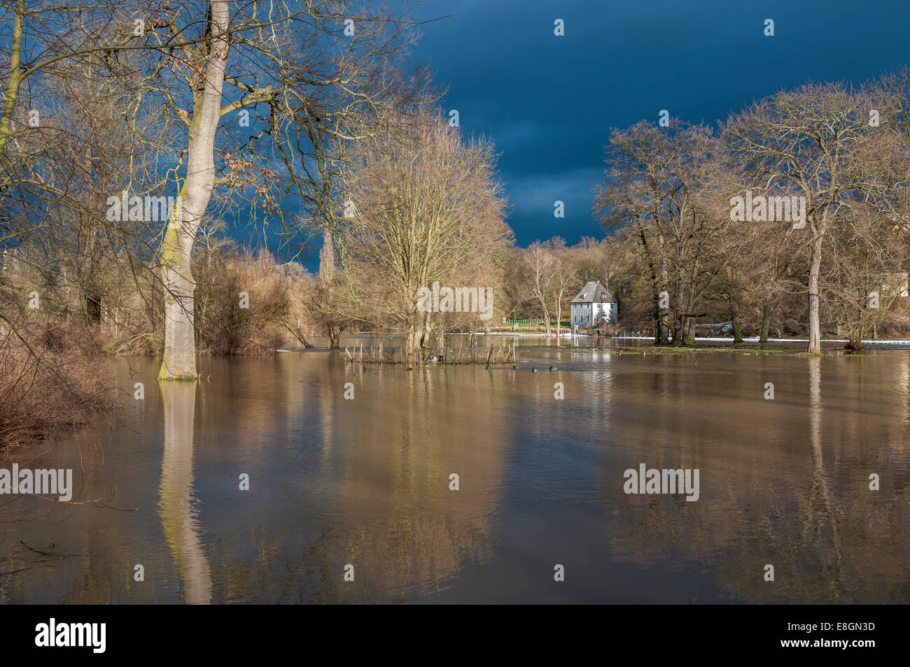 Acque alluvionali del fiume Ilm, del Goethe Garden House, Park sul fiume Ilm, Sito Patrimonio Mondiale dell'UNESCO, Weimar, Turingia Foto Stock