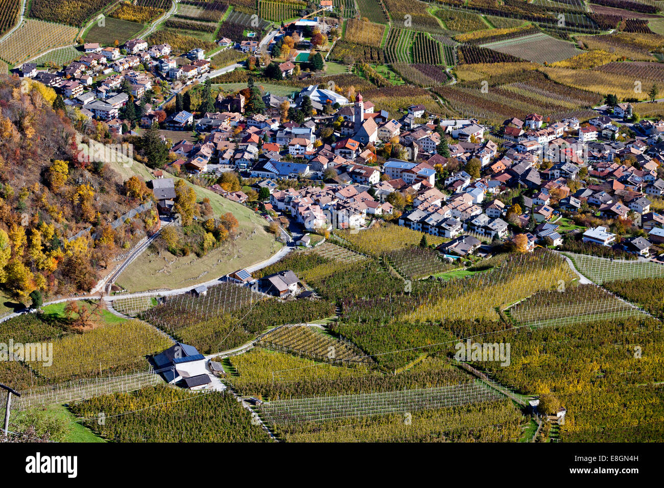 Villaggio di Parcines in Venosta, Meraner Land, Alto Adige, Italia Foto Stock