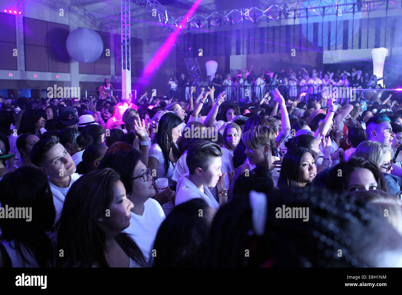 Il 2014 Dinah Shore Weekend, Club gonne 'Show' dotate di: atmosfera dove: Palm molle, California, Stati Uniti quando: 04 Apr 2014 Foto Stock
