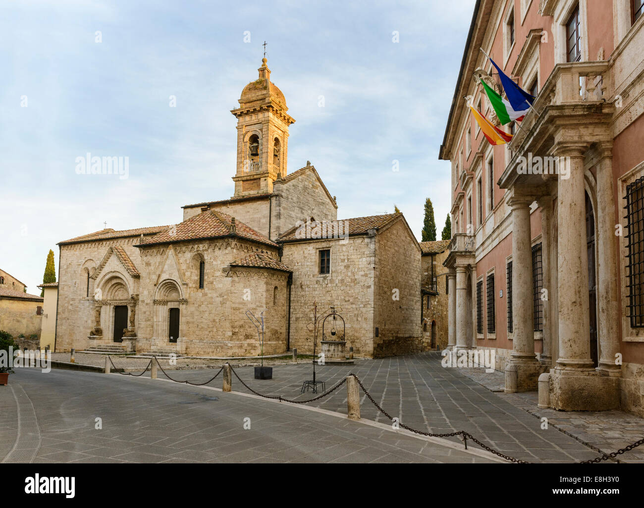 Chiesa collegiata dei Santi Quirico e Julietta Foto Stock