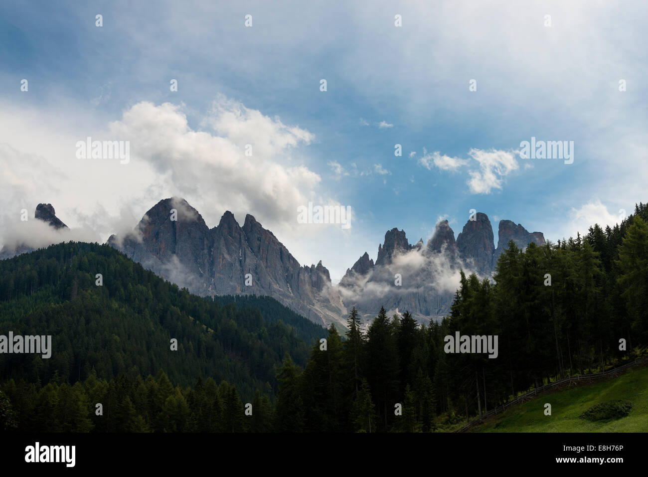 L'Italia, Trentino Alto Adige, Villnoess, vista Odle Foto Stock