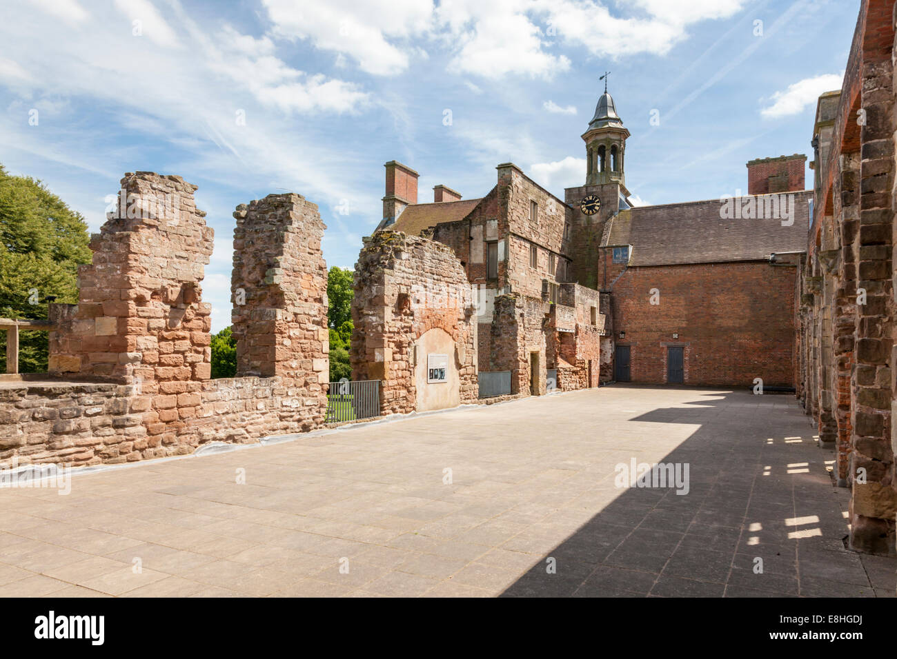 L'interno della lunga galleria nell'Ala Nord di Rufford abbazia, Rufford abbazia Country Park, Nottinghamshire, England, Regno Unito Foto Stock