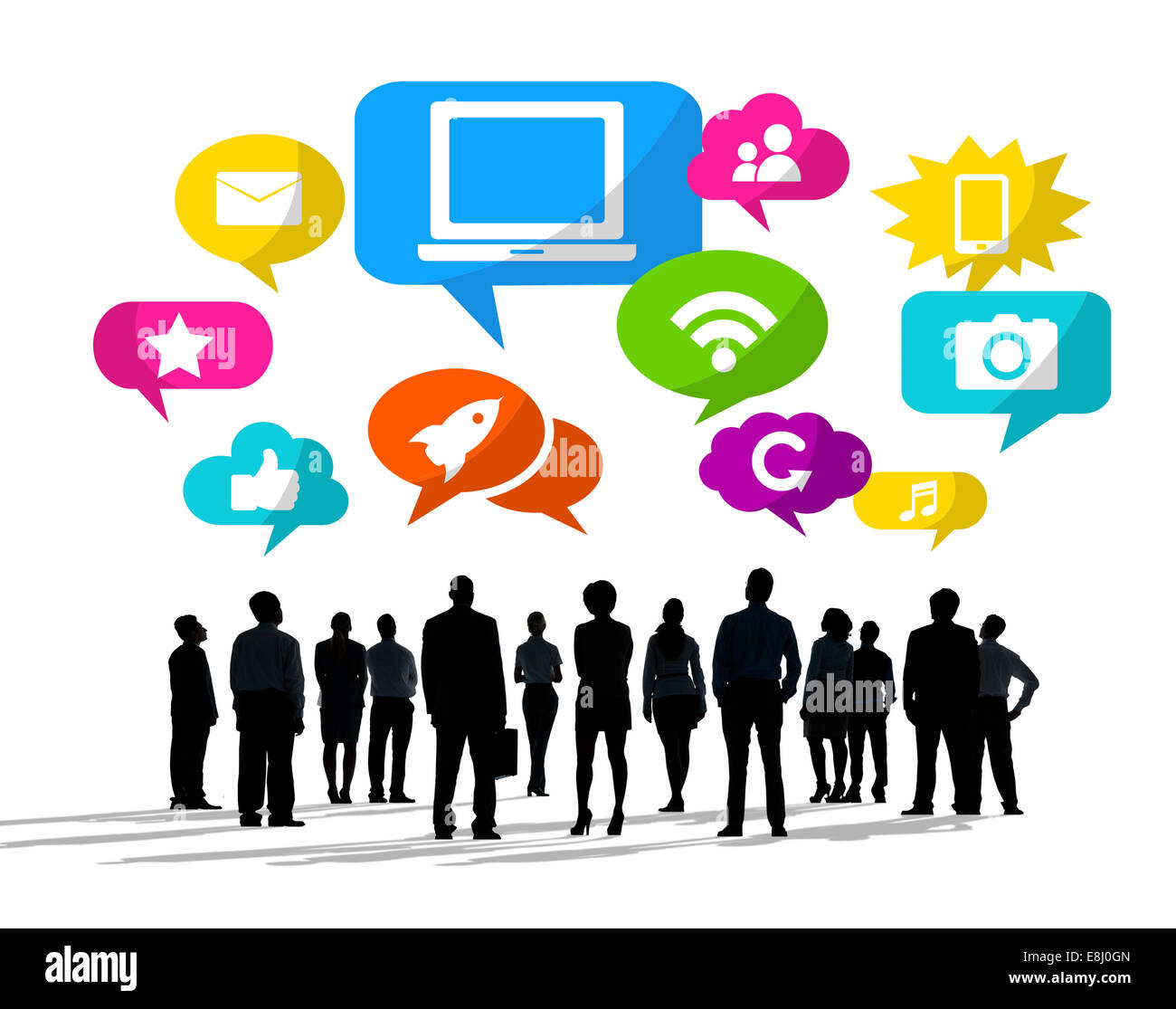 Sagome di Business persone che guardano in alto con i Social Media simboli Foto Stock