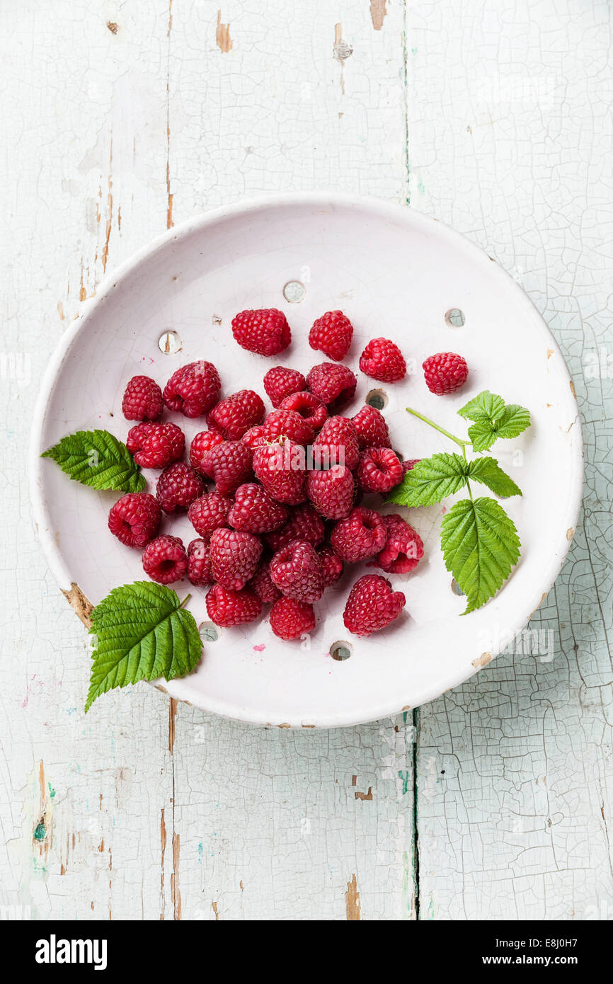 Dizada Set Di 2 Cestini Per Frutti Di Bosco In Ceramica Con Coperchio – Scolapasta Da Cucina 12,7 Cm Per Fragole, Uva, Ciliegie, Bacche (gres, Bianco) - 5