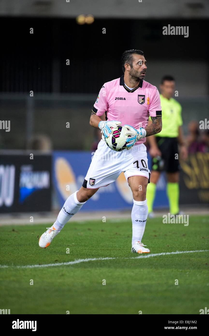 Verona, Italia. 4 Ott 2014. Stefano Sorrentino (Palermo) Calcio/Calcetto :  Italiano 'Serie A' match tra Hellas