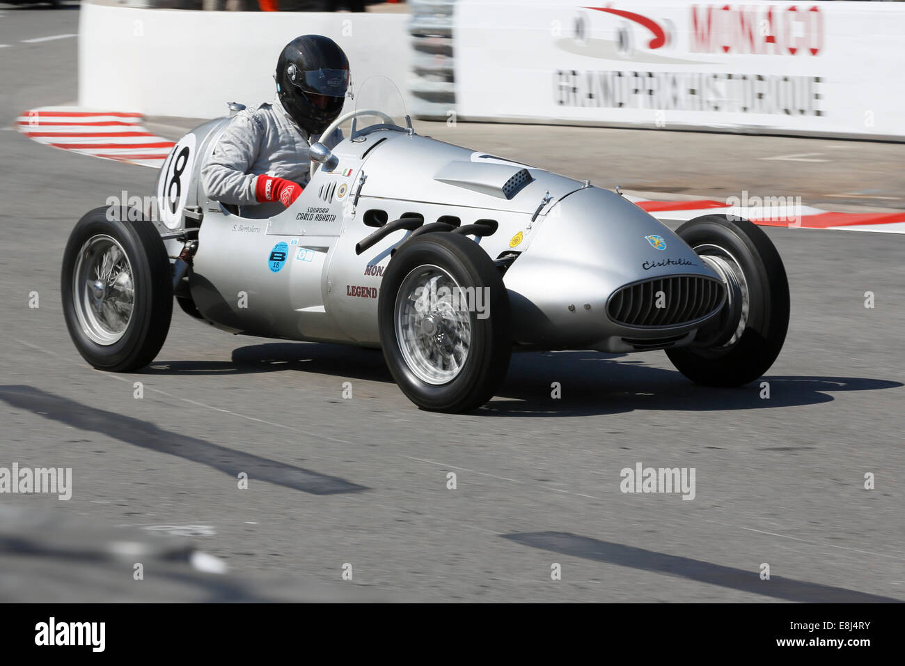 Post-guerra auto racing Cisitalia D46, costruito nel 1946, driver Roberto  Bonetto, 9 Grand Prix de Monaco Historique Foto stock - Alamy