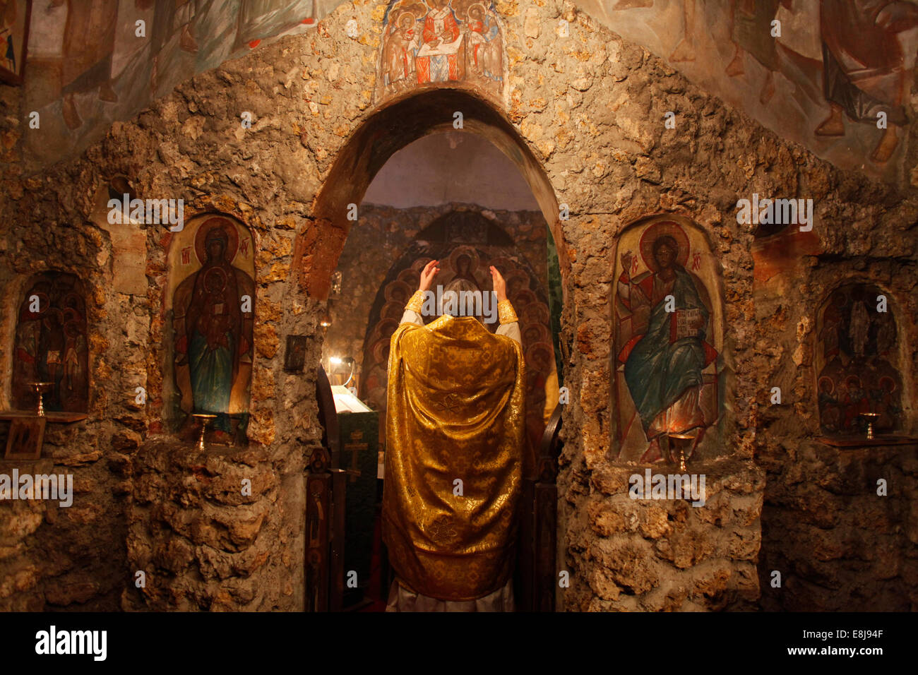 Chiesa russa ortodossa celebrazione Foto Stock
