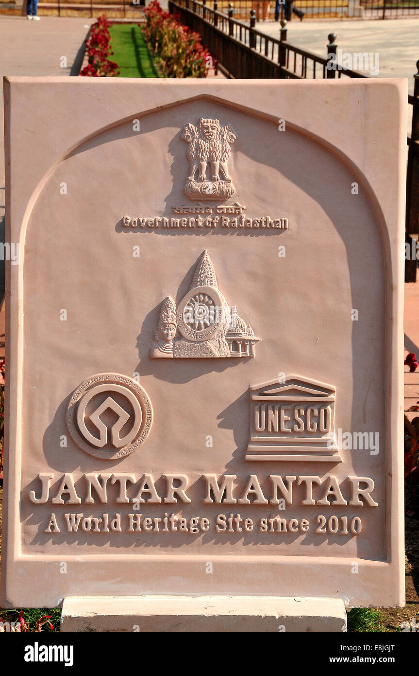 Jantar Mantar di Jaipur. Collezione di architettura strumenti astronomici. Il XVIII secolo. Foto Stock