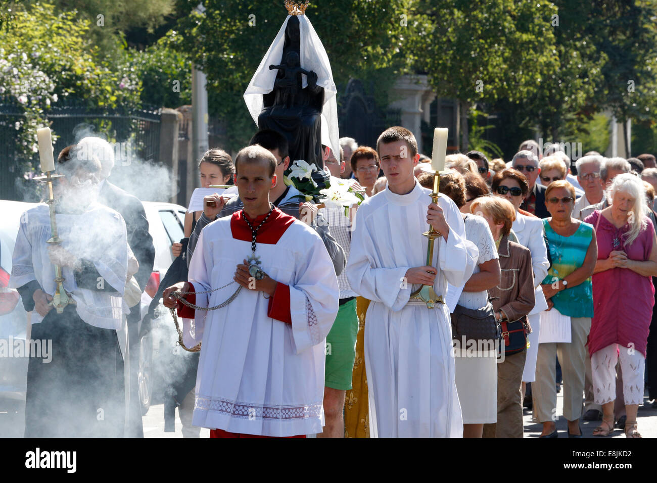 Assunzione della Vergine Maria celebrazione. Processione. Foto Stock