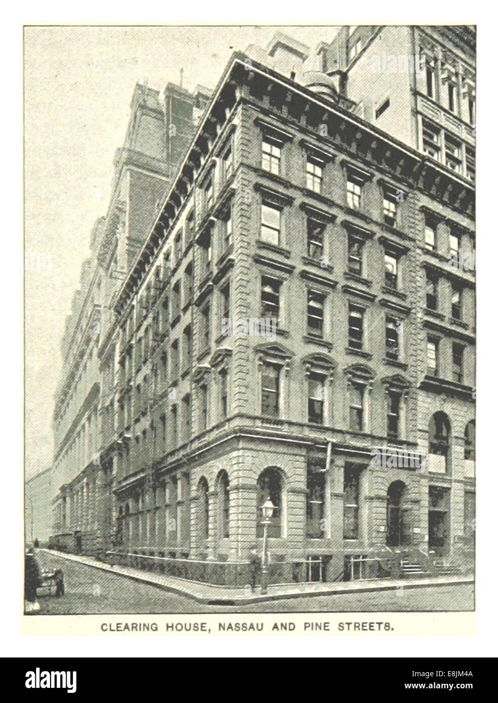 Un'illustrazione del 1893 tratta dalla pubblicazione di King's NYC, che mostra la Clearing House all'incrocio tra Nassau e Pine Street. L'immagine raffigura probabilmente il ruolo dell'edificio nel quartiere finanziario di New York. Foto Stock