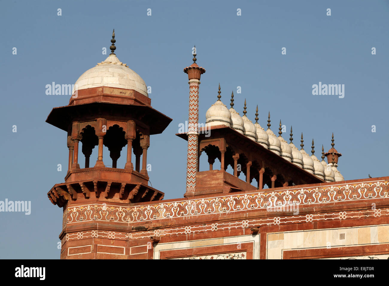 La torretta del gateway ingresso al Taj Mahal Foto Stock