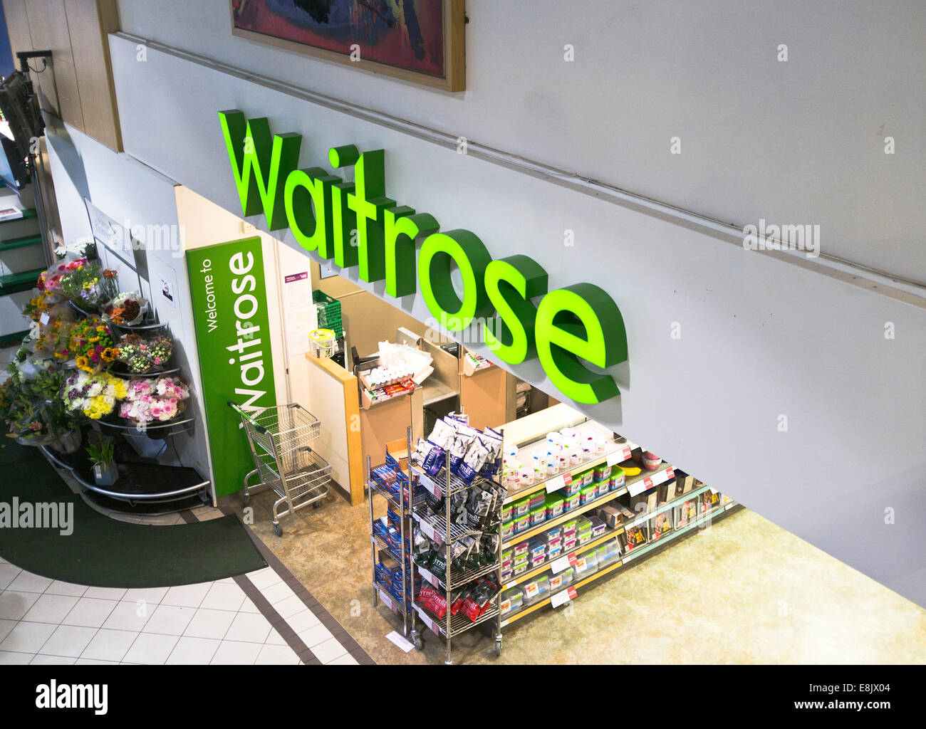 Dh Little Waitrose store WAITROSE UK M42 Stazione di servizio autostradale store shop segno shopfront ingresso esterno Foto Stock