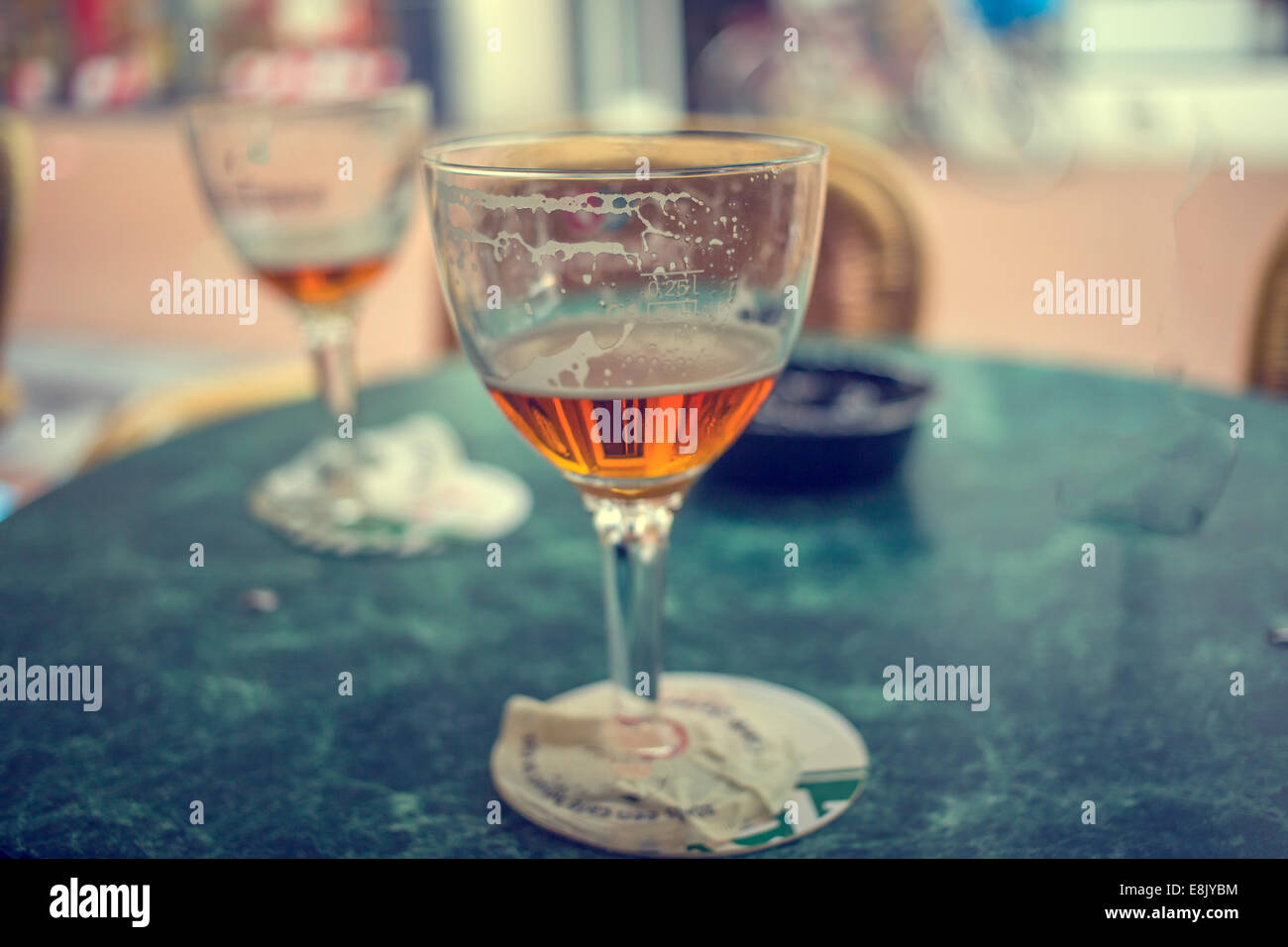 Un bicchiere di birra Trappista Foto Stock