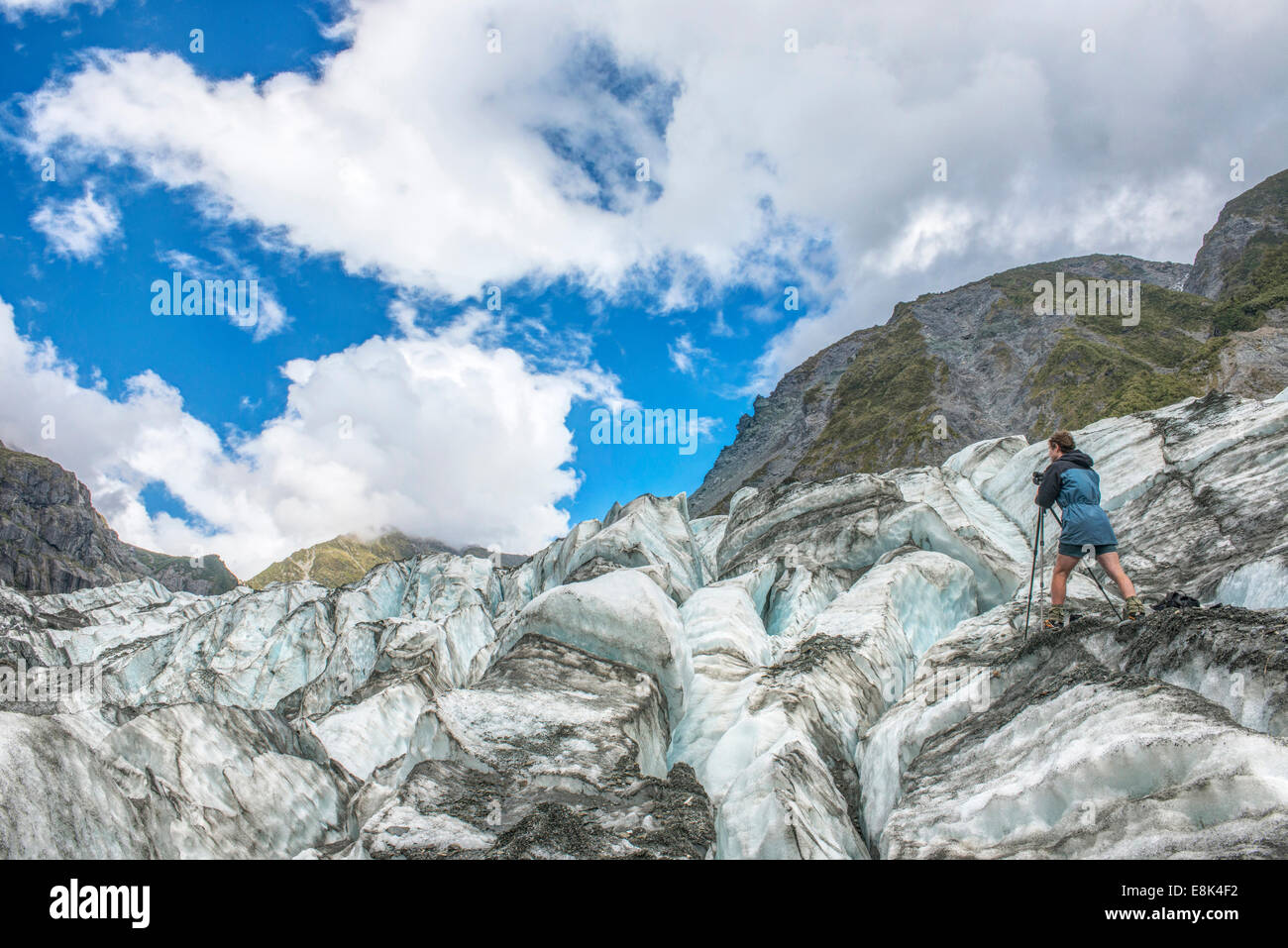 Nuova Zelanda, Isola del Sud, Westland National Park, fotografando Fox Glacier (MR). (Grandi dimensioni formato disponibile) Foto Stock