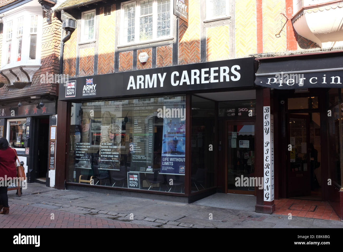 Carriere esercito ufficio reclutamento edificio nella città di Canterbury contea del Kent REGNO UNITO 2014 Foto Stock