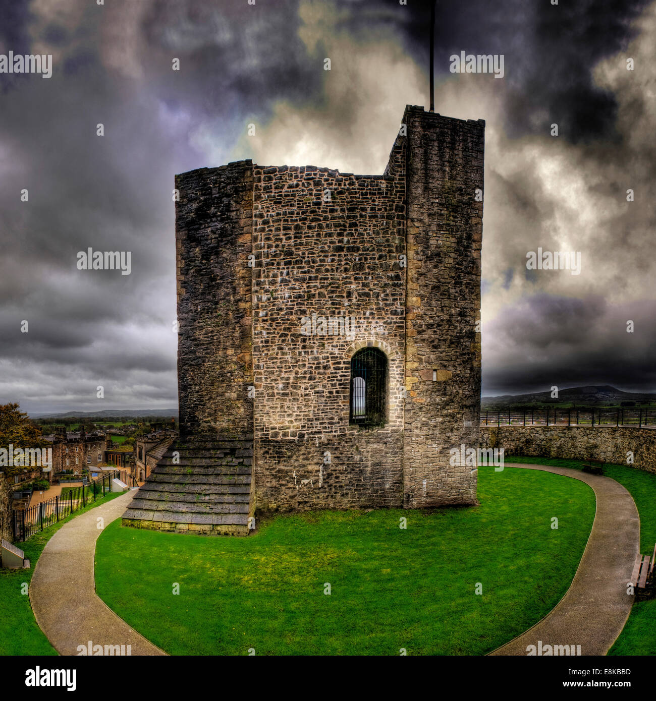 Immagine hdr di Clitheroe Castle, Lancashire, Inghilterra, Regno Unito. Foto Stock