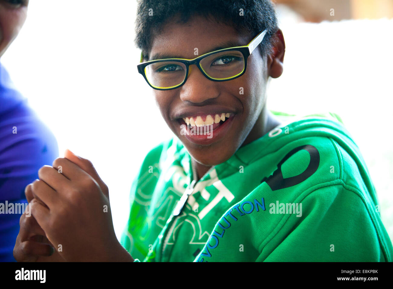 Reportage su Sylvain, 11 anni, affetti da autismo. Egli è stato diagnosticato quando egli era 7. Foto Stock