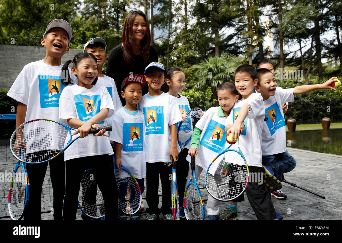 Li Na partecipa alla promozione di attività del 2015 Australian Open come un pubblico in Cina a Shanghai il 9 ottobre, 2014. Foto Stock