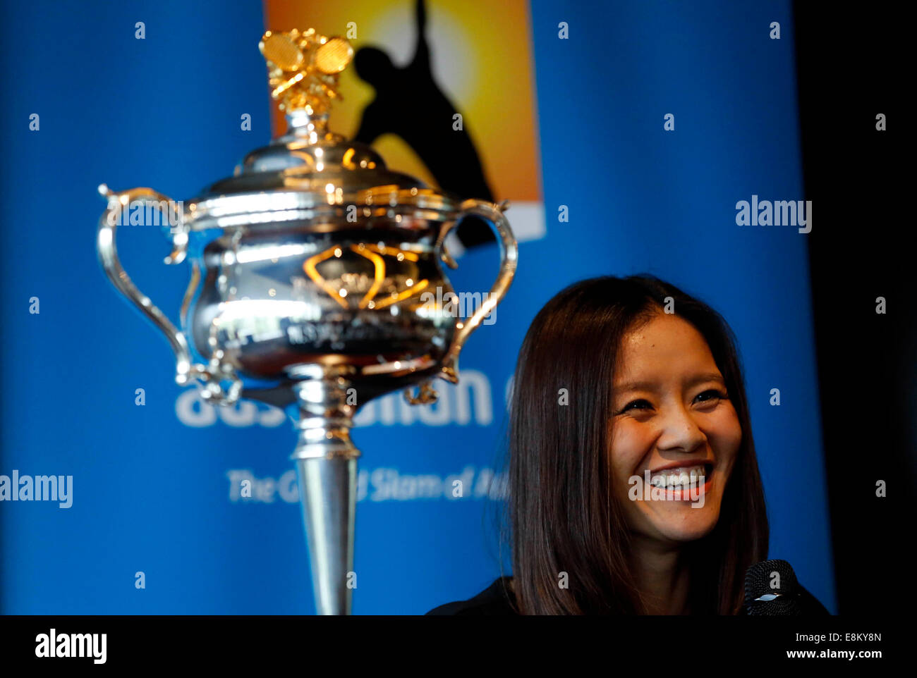 Li Na partecipa alla promozione di attività del 2015 Australian Open come un pubblico in Cina a Shanghai il 9 ottobre, 2014. Foto Stock