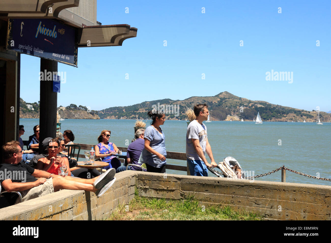 Cafe a Sausalito Waterfront, la baia di San Francisco, California, Stati Uniti d'America Foto Stock