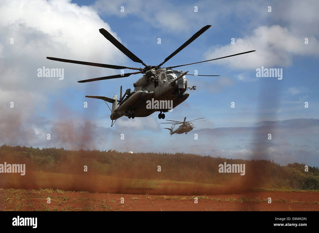 Luglio 10, 2014 - STATI UNITI Marine Corps CH-53E Super Stallion elicottero atterra all'Kahuku Area Formazione in Oahu, Hawaii, durante il R Foto Stock
