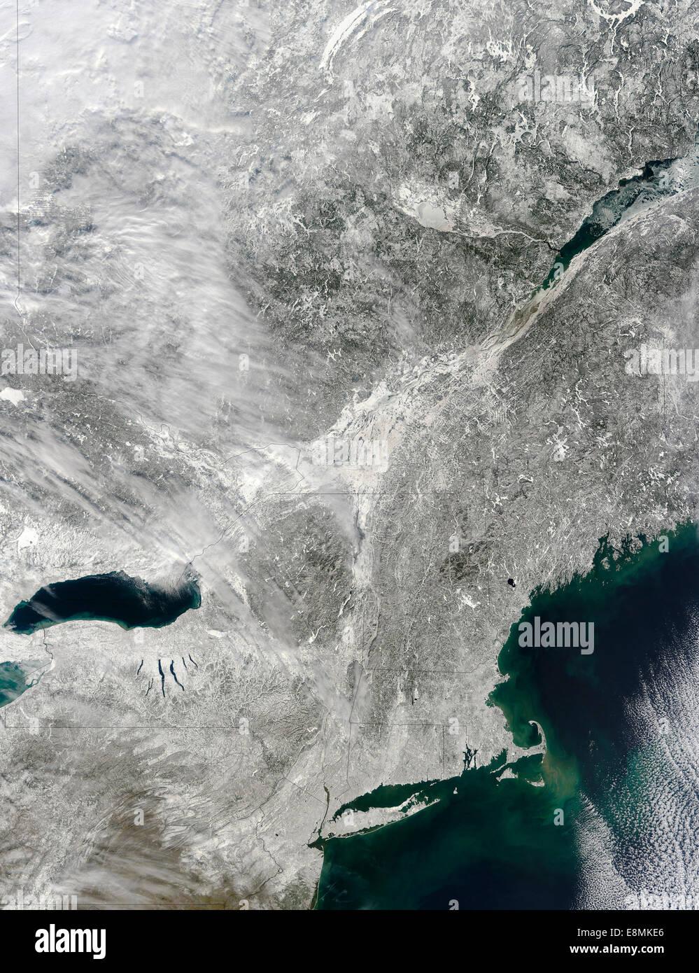Febbraio 10, 2013 - vista satellitare del manto di neve che si estende dalla costa Est a Ovest oltre il Lago Ontario. Foto Stock