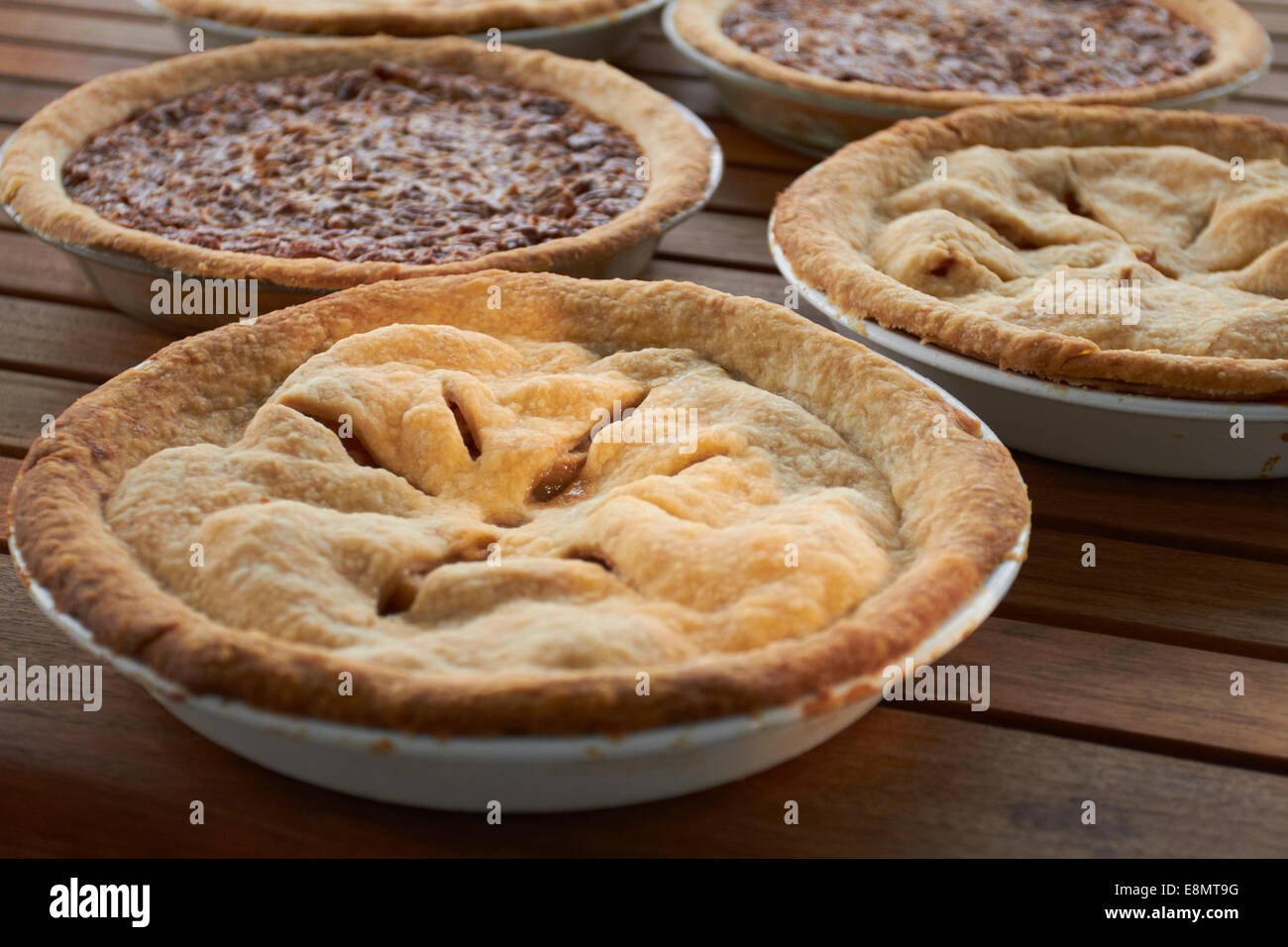 Torte di raffreddamento Foto Stock