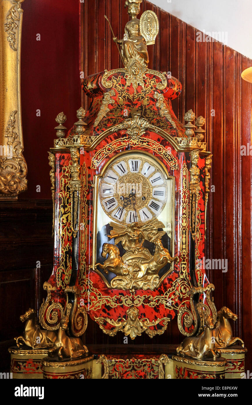 Un orologio interno all'Hotel Queen Anne, inferiore Pacific Heights, San Francisco, California, Stati Uniti, America del Nord Foto Stock