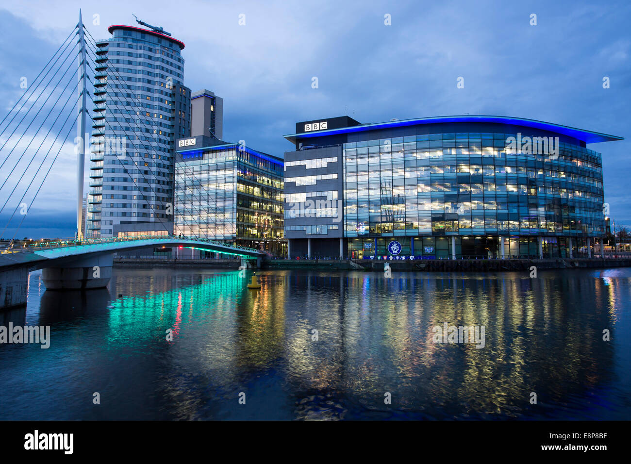 Vista generale del Media City UK, casa della BBC, sulle rive del Manchester Ship Canal a Salford, Manchester. Foto Stock