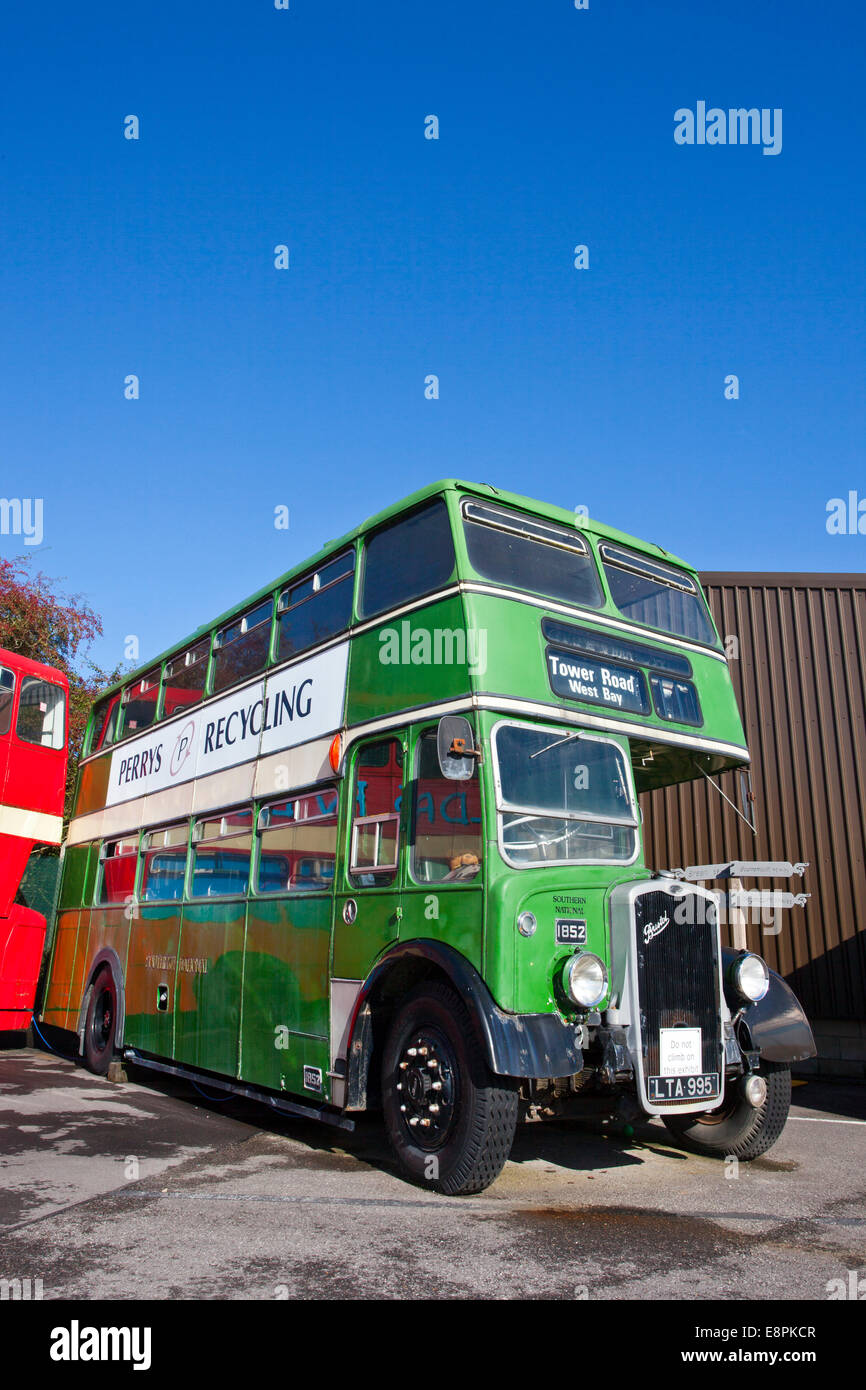 Un 1951 ex nazionale meridionale Bristol double decker bus n.:1852 all'Haynes International Motor Museum Sparkford Somerset REGNO UNITO Foto Stock