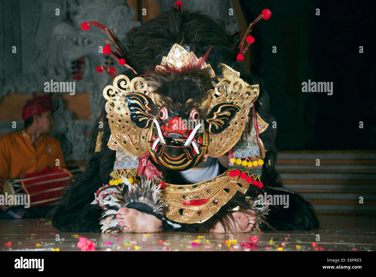 Waksirsa il maiale danza Barong Ubud Bali Indonesia Foto Stock