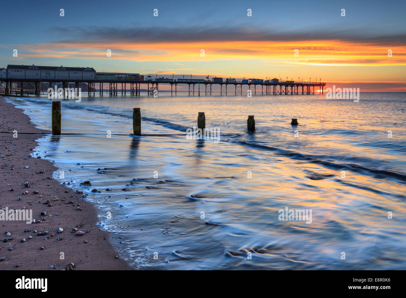 Teignmouth Pier catturata a sunrise. Foto Stock