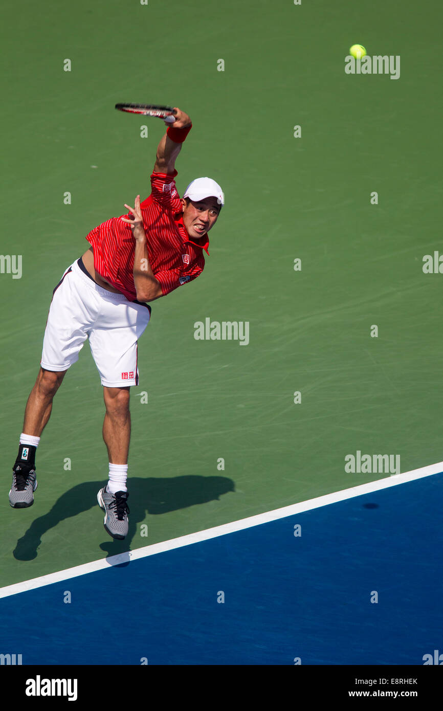 Kei Nishikori (JPN) sconfisse top-seme e mondo No. 1 Novak Djokovic (SRB) negli uomini Semi-Final per raggiungere la sua prima carriera Gra Foto Stock