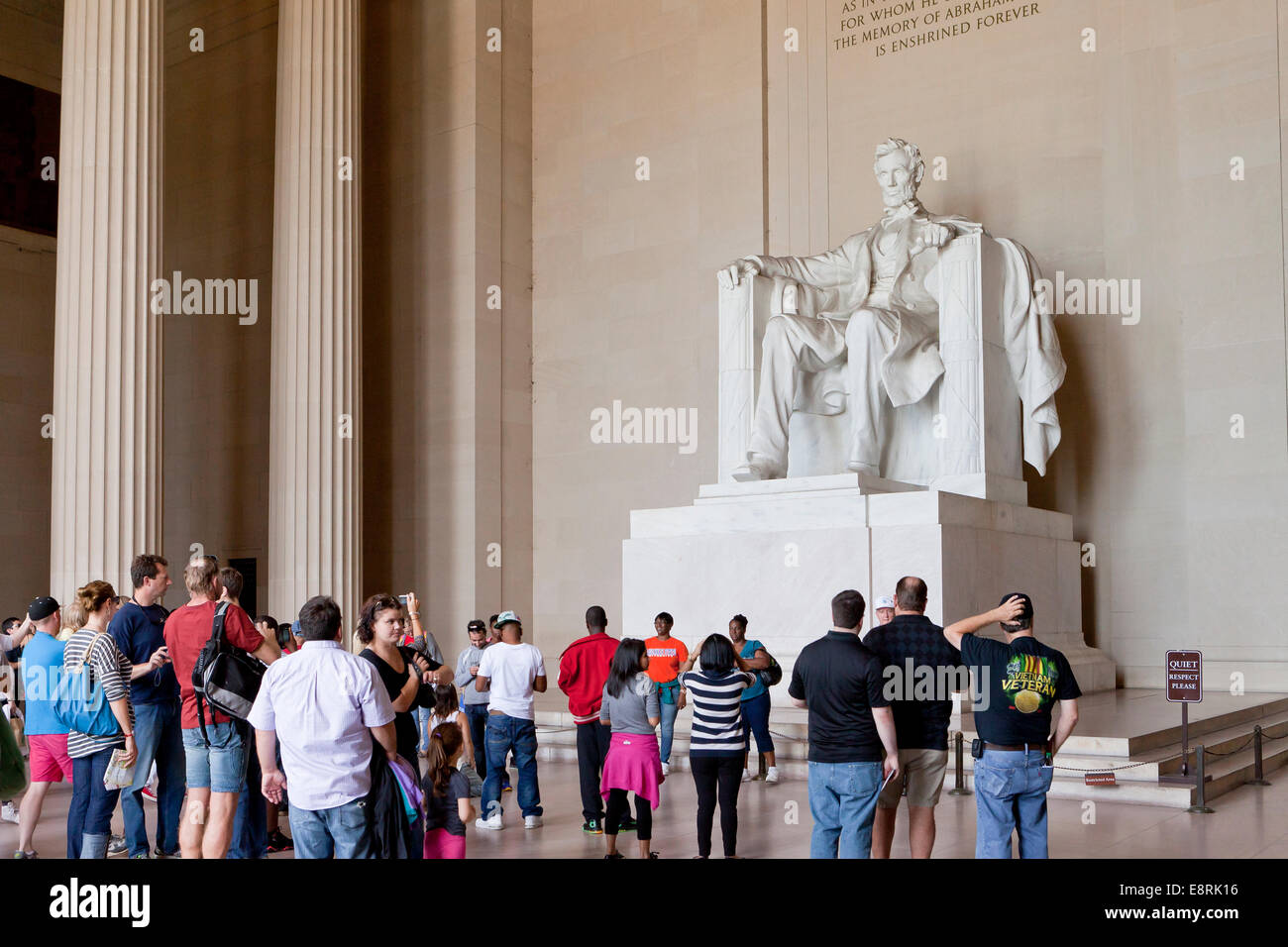 I turisti che visitano il Lincoln Memorial - Washington DC, Stati Uniti d'America Foto Stock