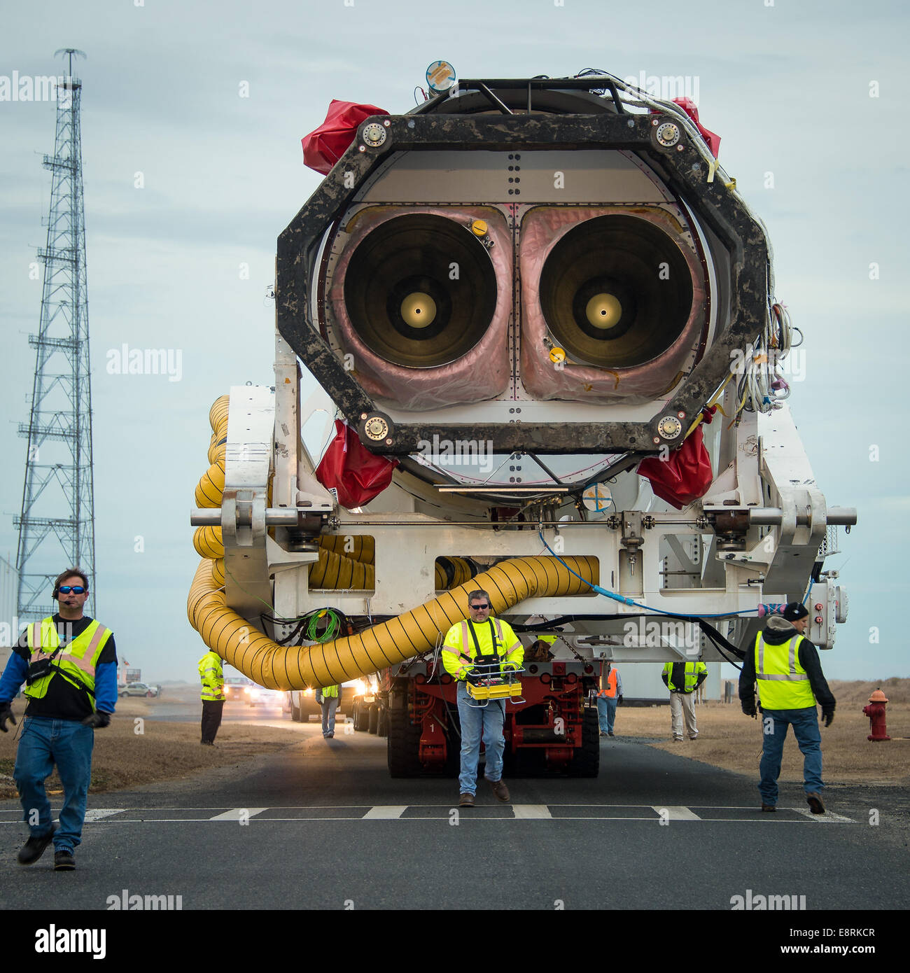 Un Orbital Sciences Corporation Antares rocket è visto su Launch Pad-0A in corrispondenza di NASA Wallops Flight Facility, lunedì 6 gennaio 20 Foto Stock