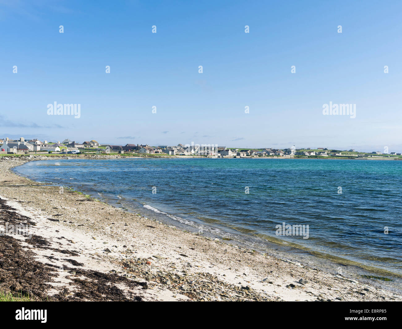 Pierowall, il villaggio principale su Westray, una piccola isola nell'arcipelago delle Orkney, Orkney Islands, Scozia. Foto Stock