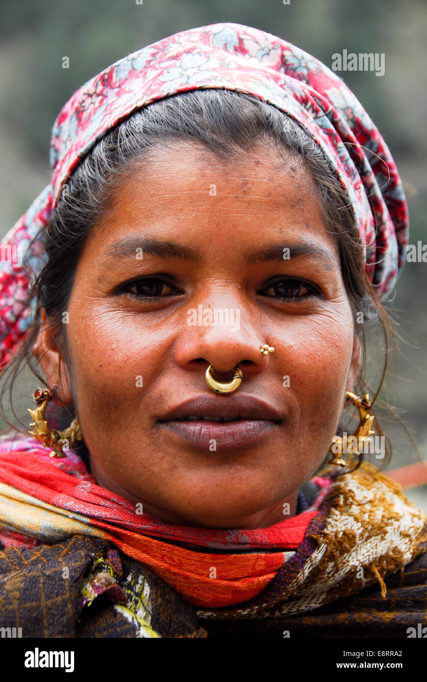 Ritratti di donna in kinnaur valley india Foto Stock