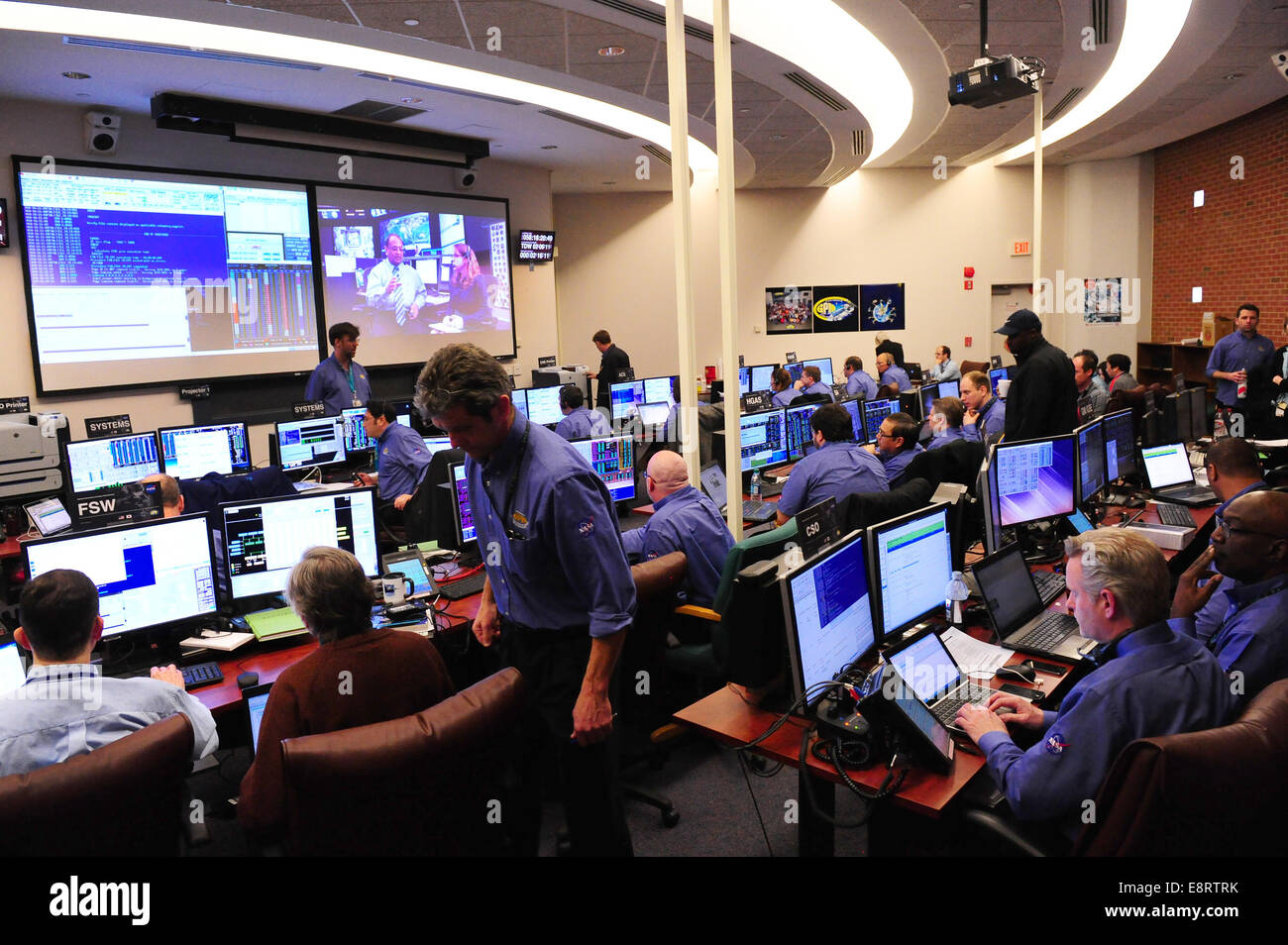 Una delle sale di controllo in corrispondenza di NASA Goddard Space Flight Center in Greenbelt, Md., si prepara per il GPM della missione di Osservatore / Compilatore Core Foto Stock