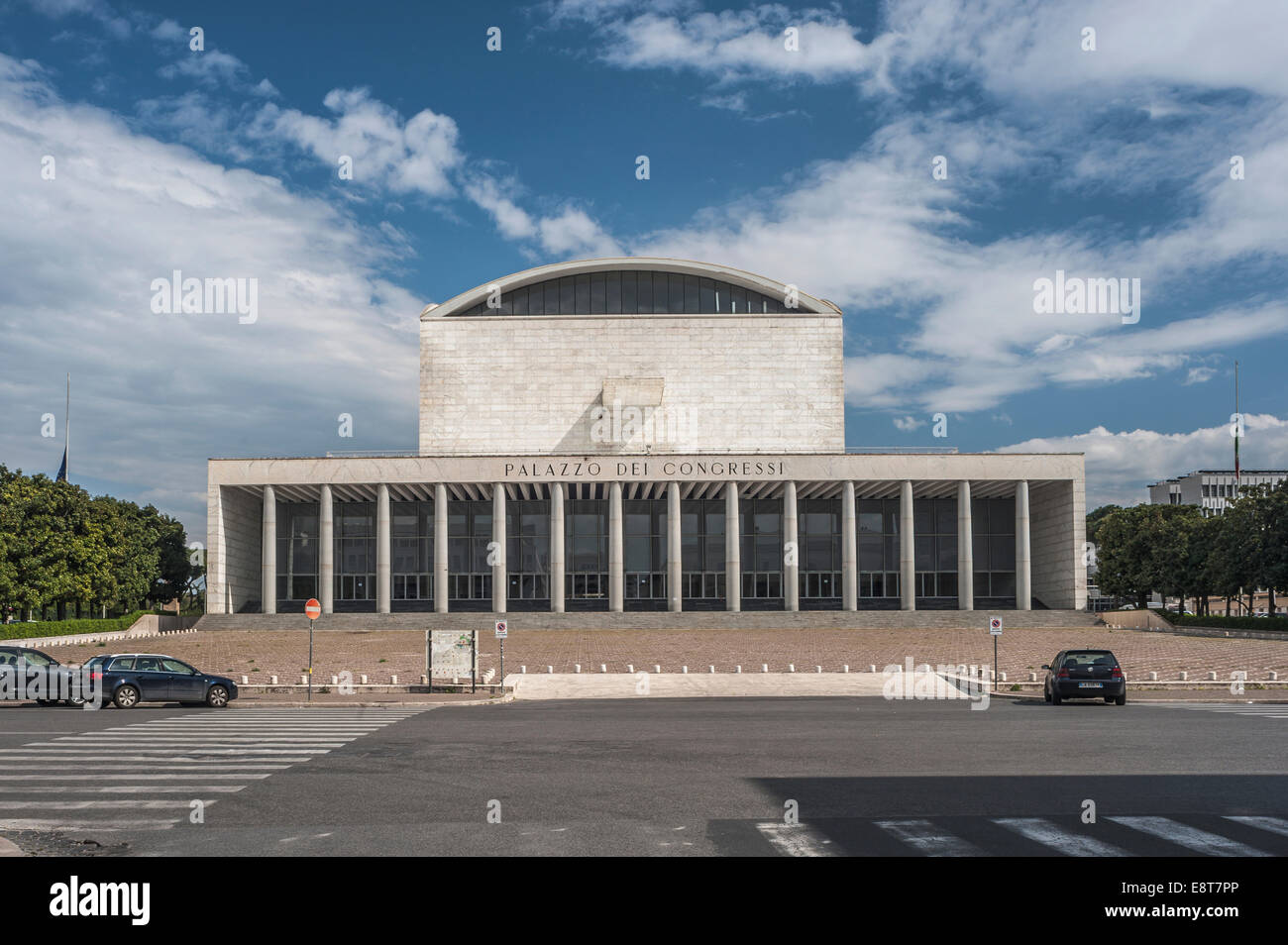 Palazzo dei Congressi e Ricevimenti, Palazzo dei Congressi, 1937-1954, nel quartiere EUR, prestigioso progetto della lingua italiana Foto Stock