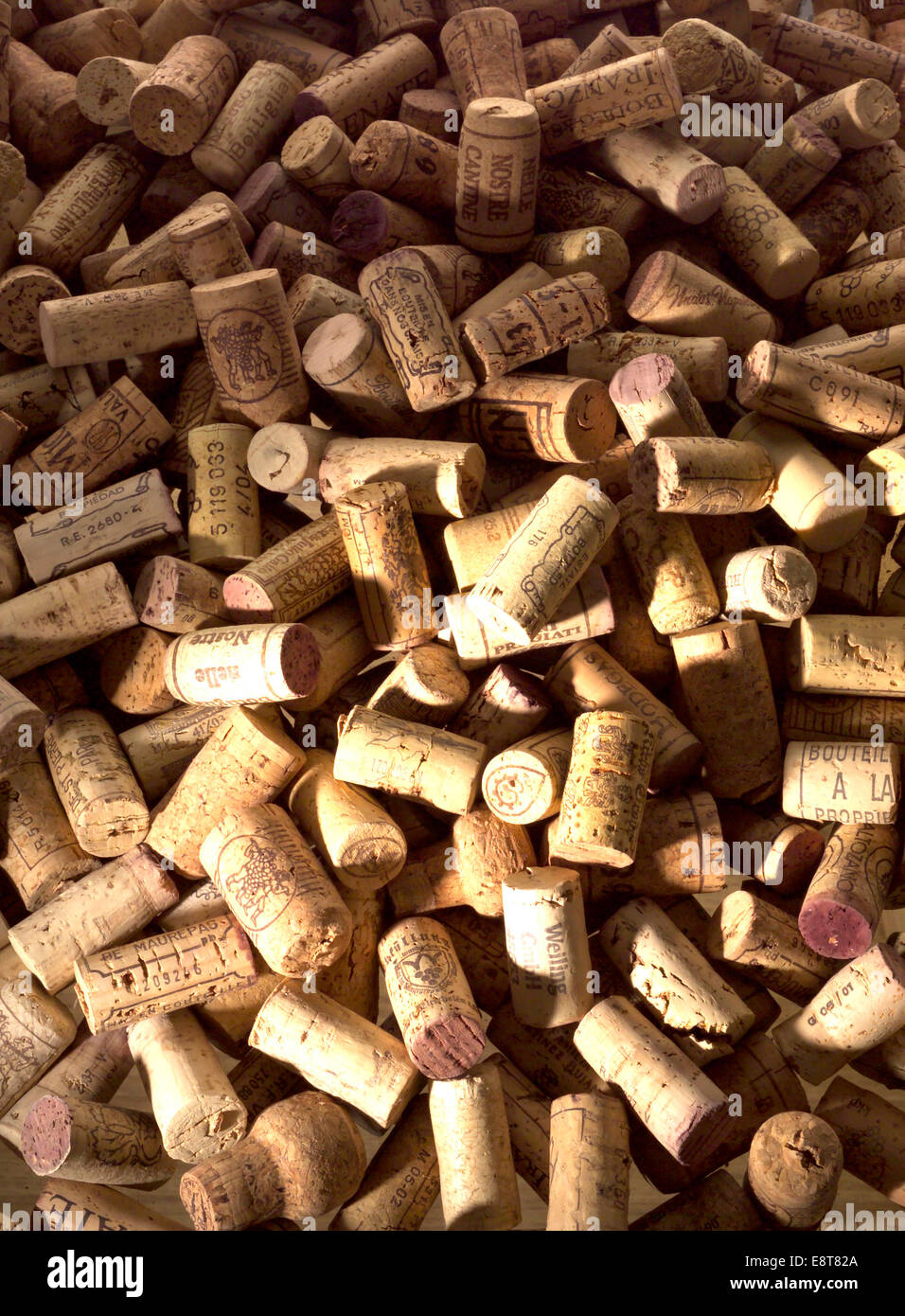 Molti tappi per vino Foto Stock