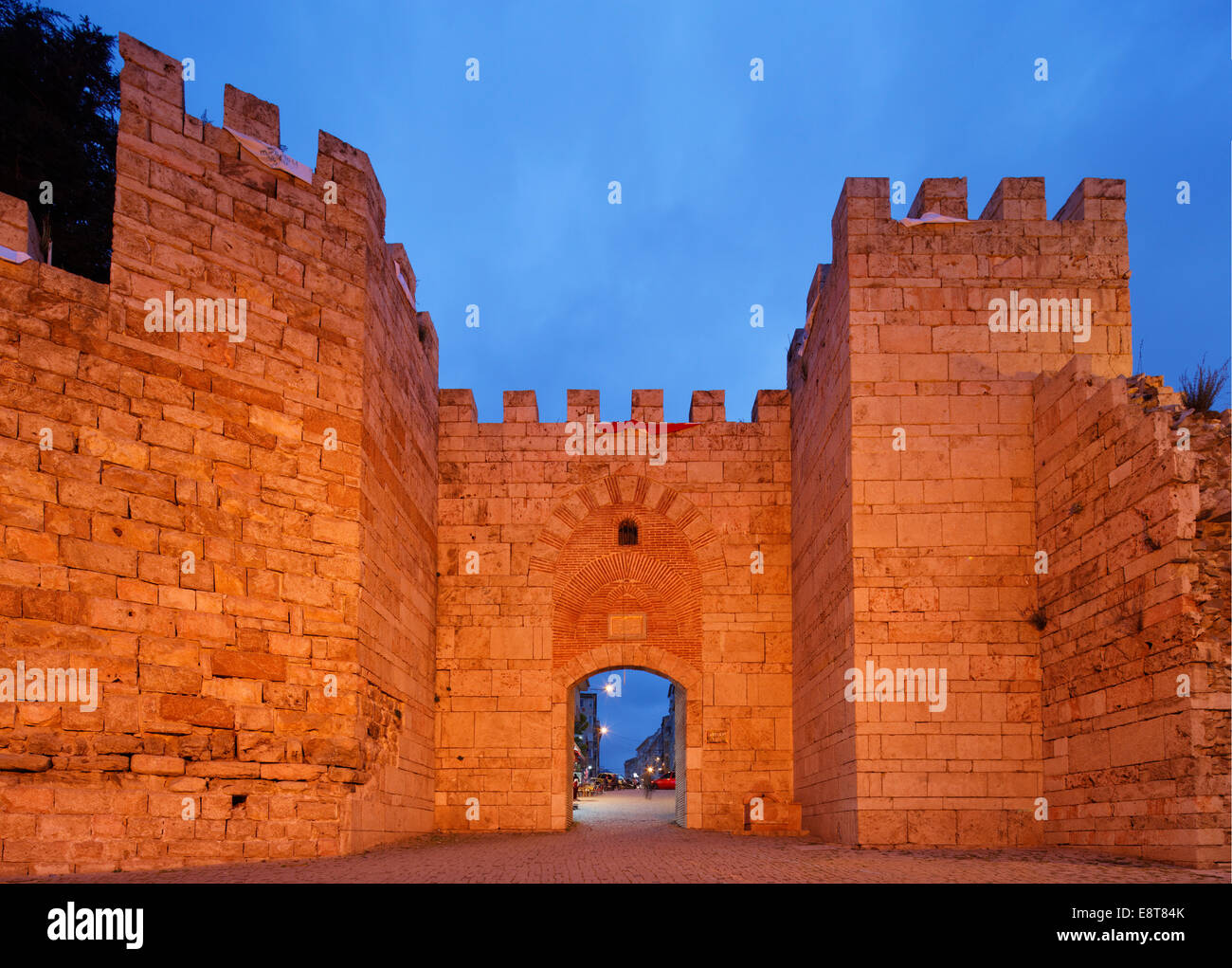 La porta del castello nel muro di fortificazione, Bursa, regione di Marmara, Turchia Foto Stock