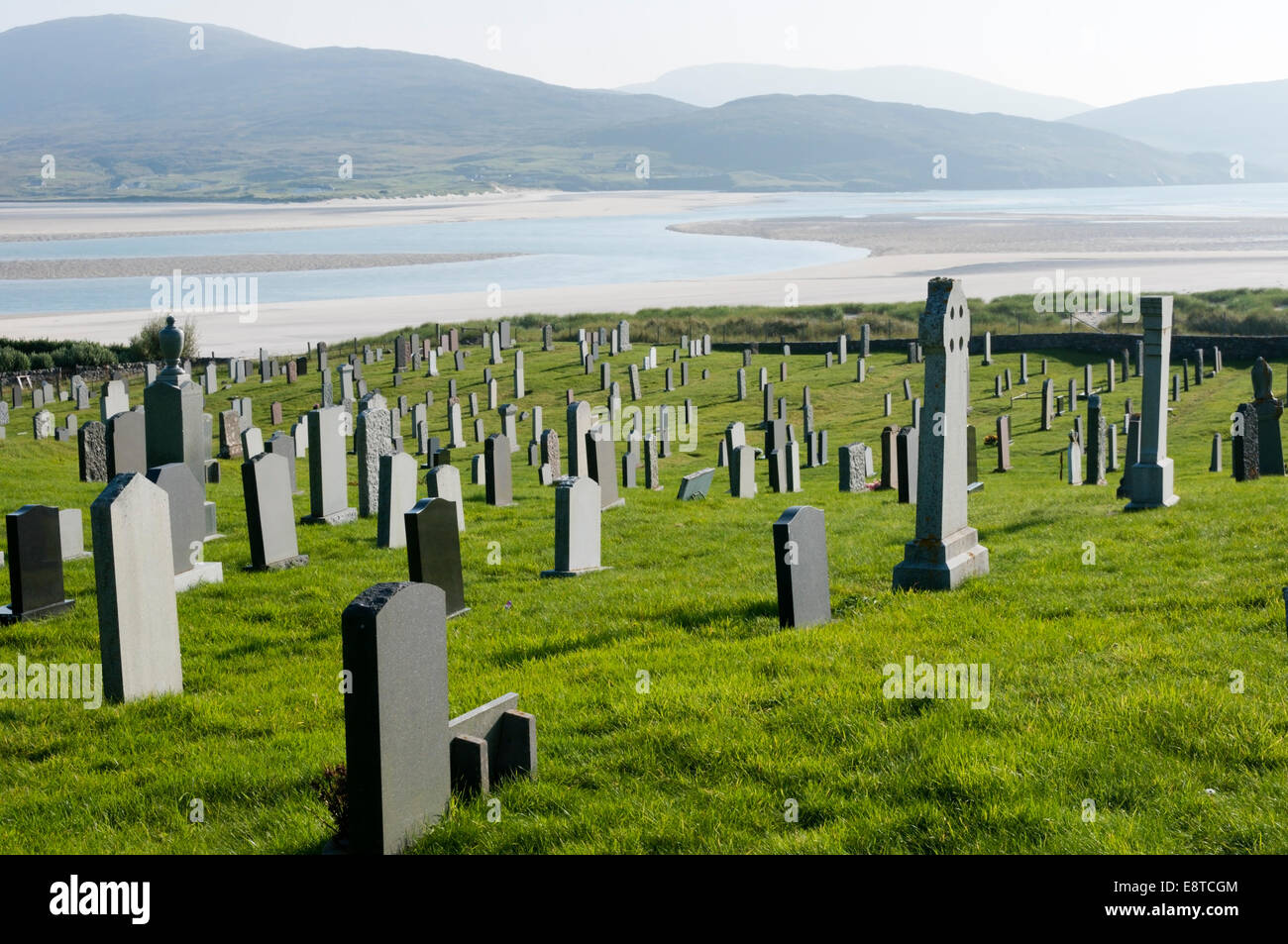 Cimitero dietro Luskentire Beach in South Harris sul Outer Hebrides. Foto Stock