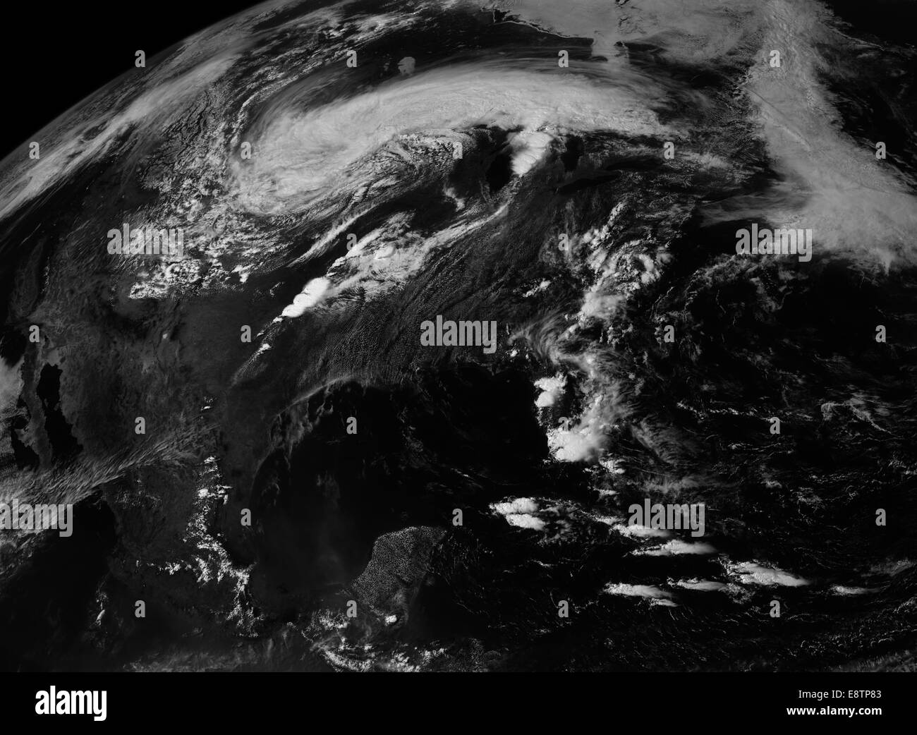 Del NOAA VA-Est (operativo Geostationary Satellite ambientale) raccolti in questa visualizzazione del sistema di tempesta che ha generato un letale tornado su Moore, Oklahoma il 20 maggio 2013. L'animazione viene eseguito da 10:45 a 6:45 p.m., Ora Legale Centrale. Foto Stock