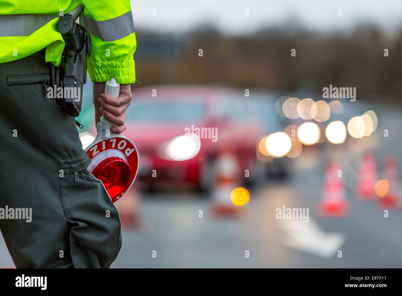 Controllo del traffico della polizia Foto Stock